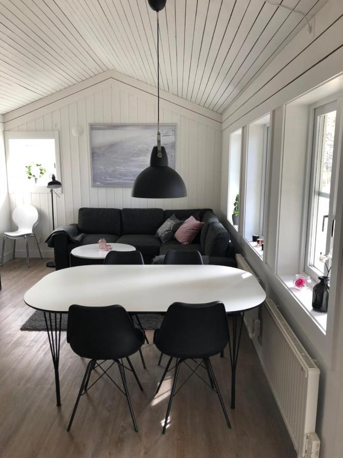 Haellestrand Cottage -Sillen Stromstad Exterior photo